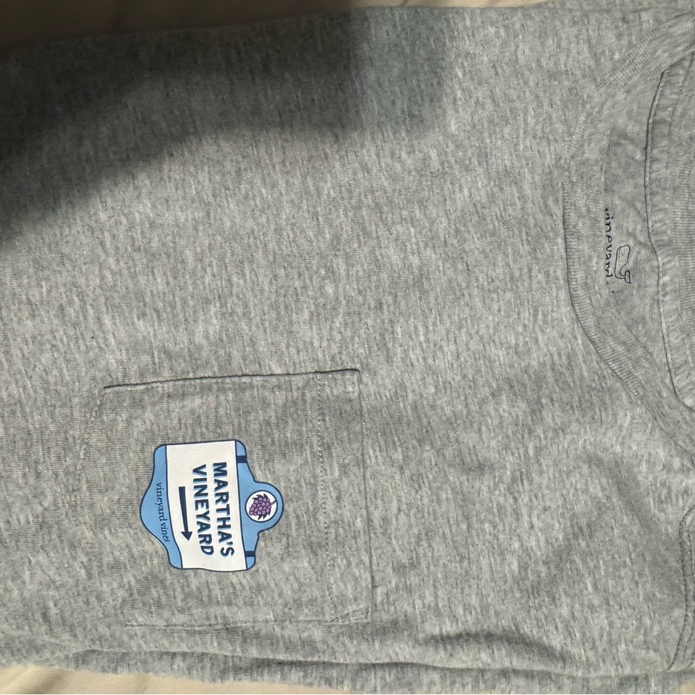 Vineyard Vines Tan T-Shirt with Martha's Vineyard Graphic